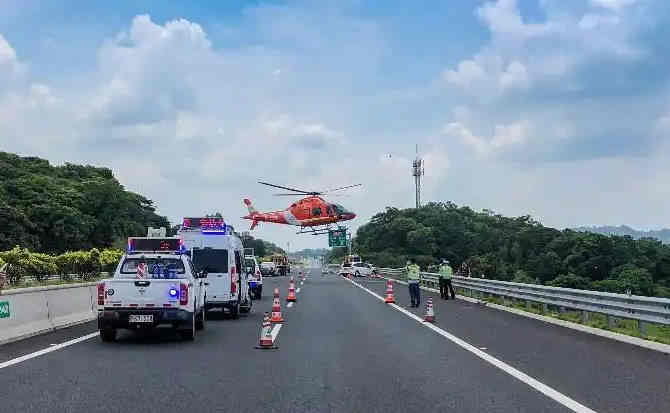 新罗区高速公路汽车救援案例